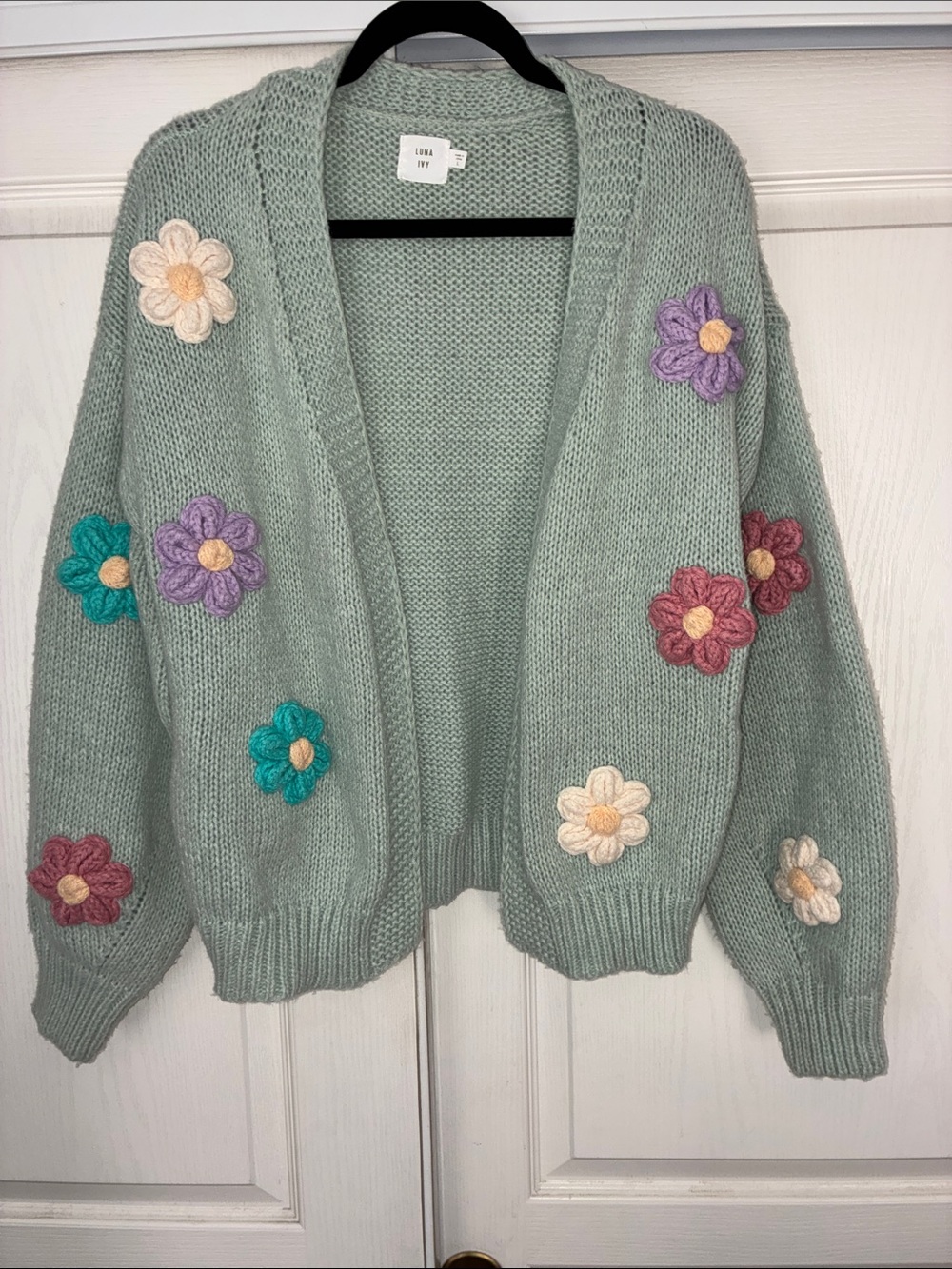 Luna Ivy-Mint Green Floral Crochet-Appliqué Cardigan Sweater